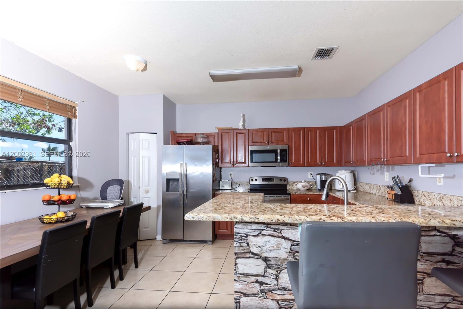 685 Southeast 37th Place Homestead, FL 33033 - Photo 9 of 65