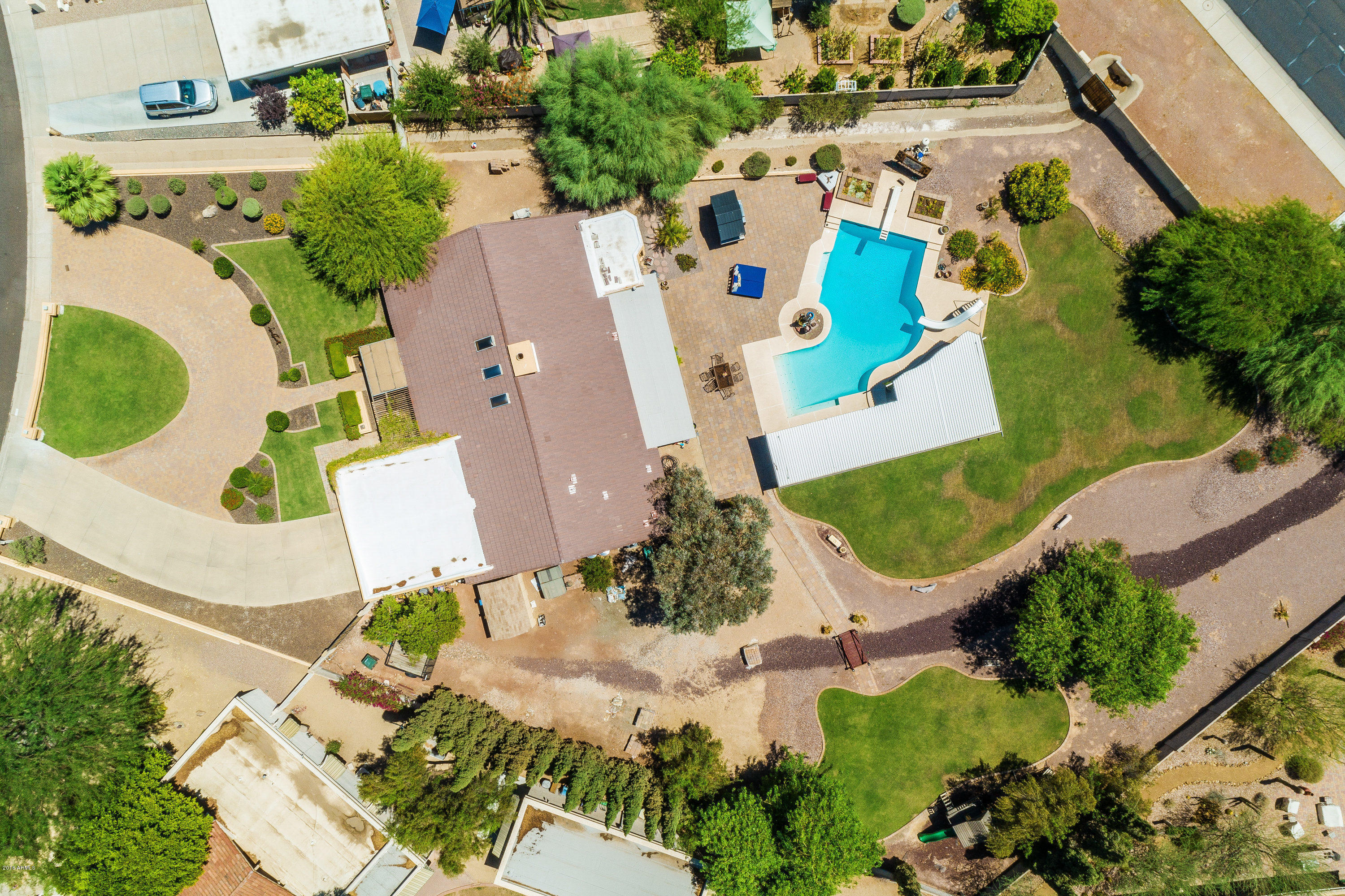 501 East Deepdale Road Phoenix, AZ 85022 - Photo 2 of 44 501 E Deepdale
