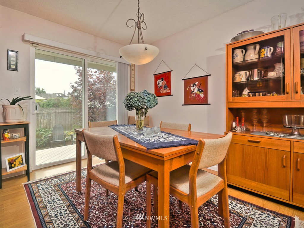 300 Caspers Street Edmonds, WA 98020 - Photo 8 of 24 Gallery Image 8