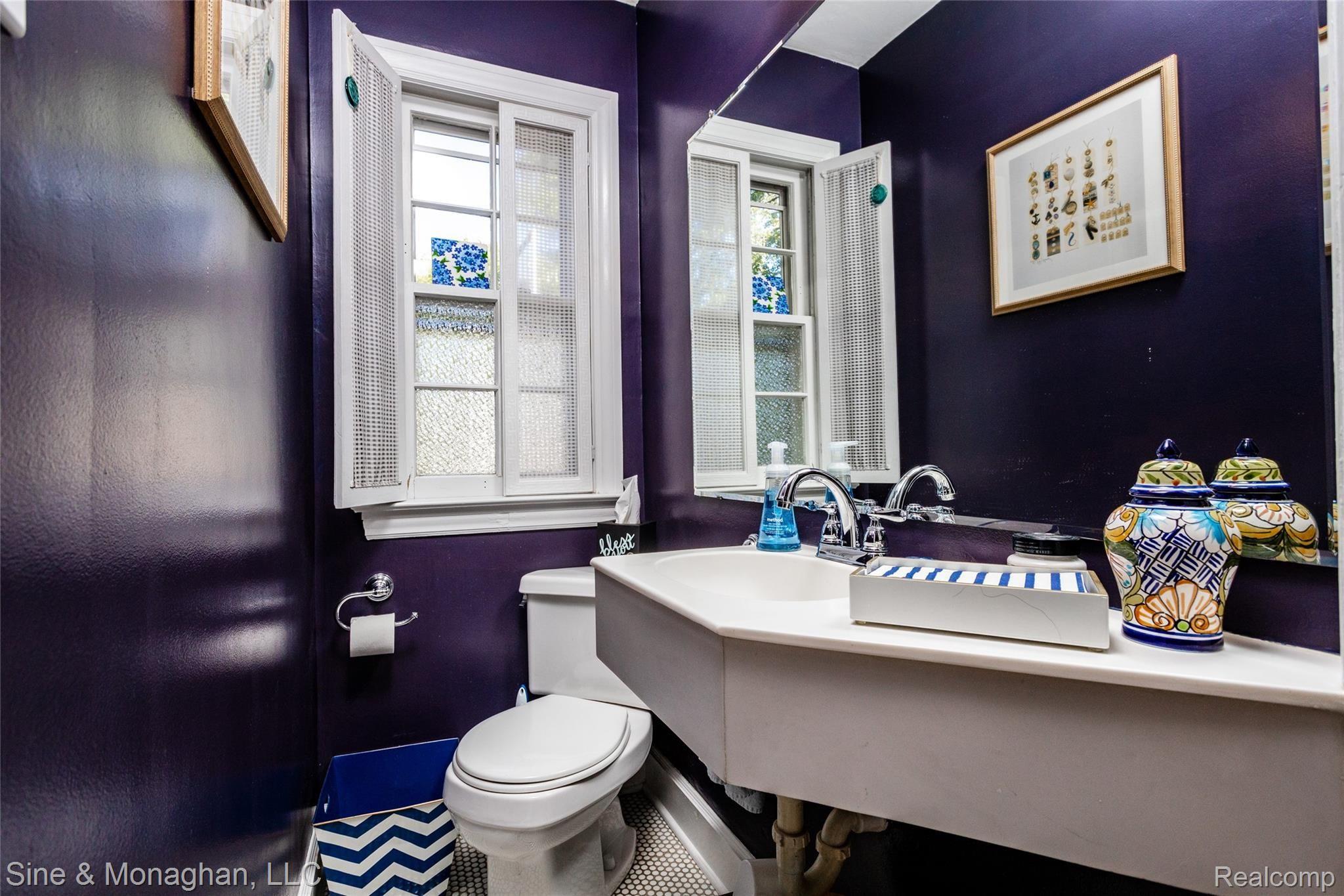 978 Westchester Road Grosse Pointe, MI 48230 - Photo 16 of 48 978 Westchester L024.jpg