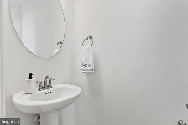 $435,000 | 380 Scranton Lane, Ocean View, DE 19970