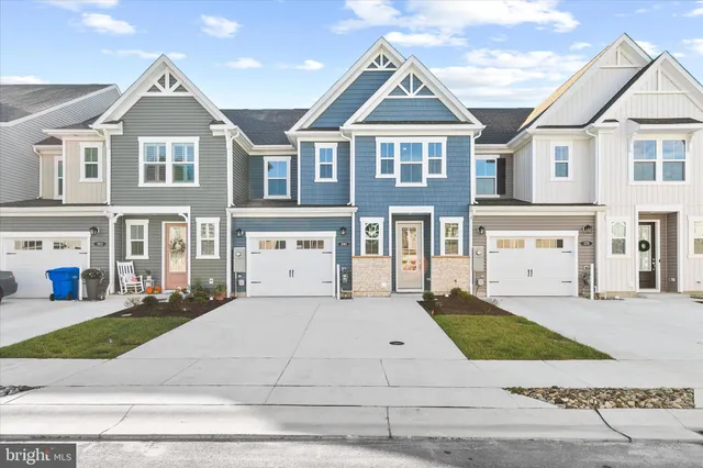 $445,000 | 380 Scranton Lane, Ocean View, DE 19970