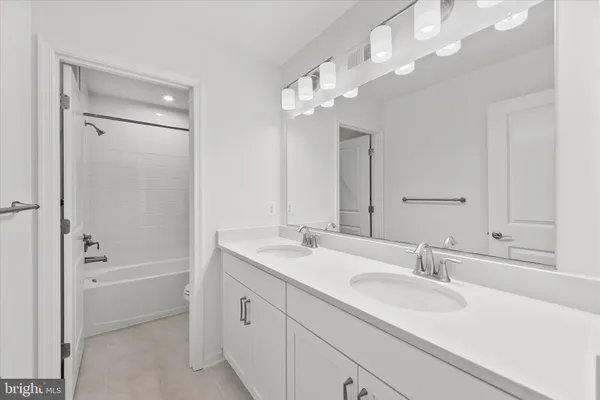 $435,000 | 380 Scranton Lane, Ocean View, DE 19970