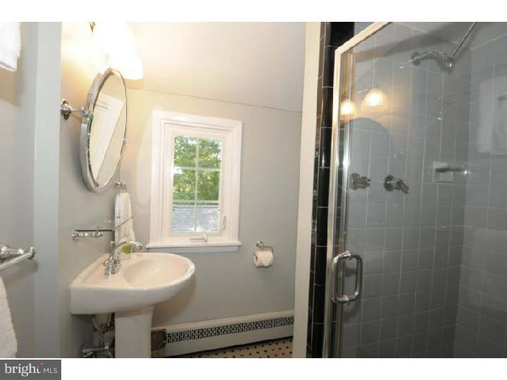 27 Braxton Road Bryn Mawr, PA 19010 - Photo 13 of 23 Master Bathroom
