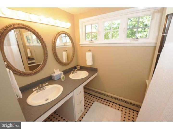 27 Braxton Road Bryn Mawr, PA 19010 - Photo 17 of 23 Bathroom