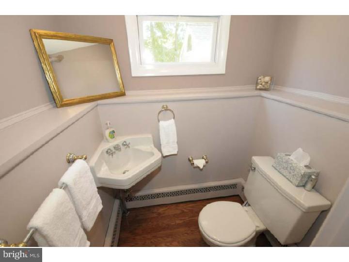 27 Braxton Road Bryn Mawr, PA 19010 - Photo 20 of 23 Half Bath