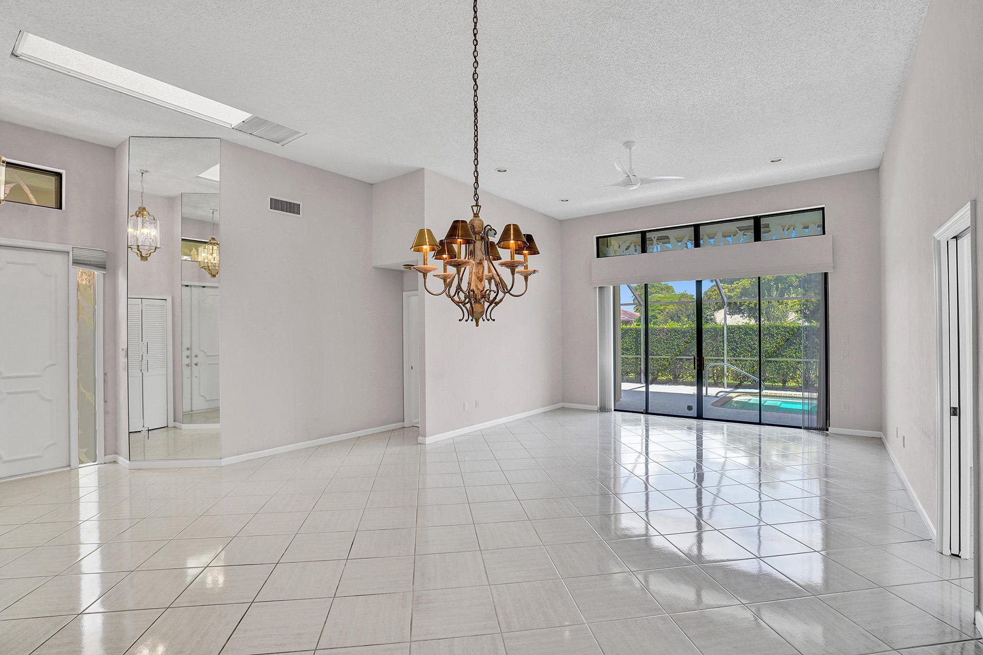 22644 Esplanada Circle Boca Raton, FL 33433 - Photo 11 of 55 DSC05063
