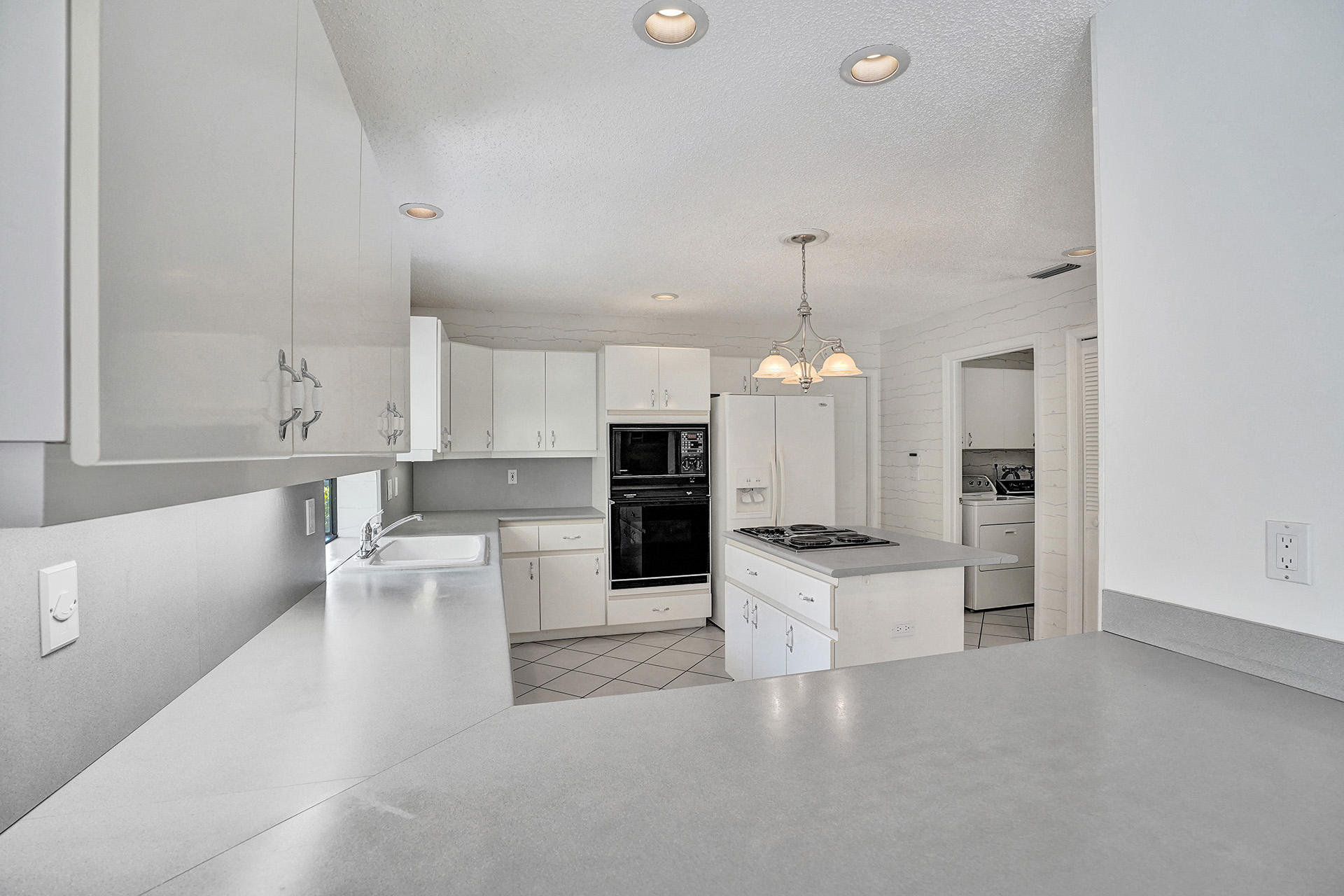 22644 Esplanada Circle Boca Raton, FL 33433 - Photo 36 of 55 DSC05150