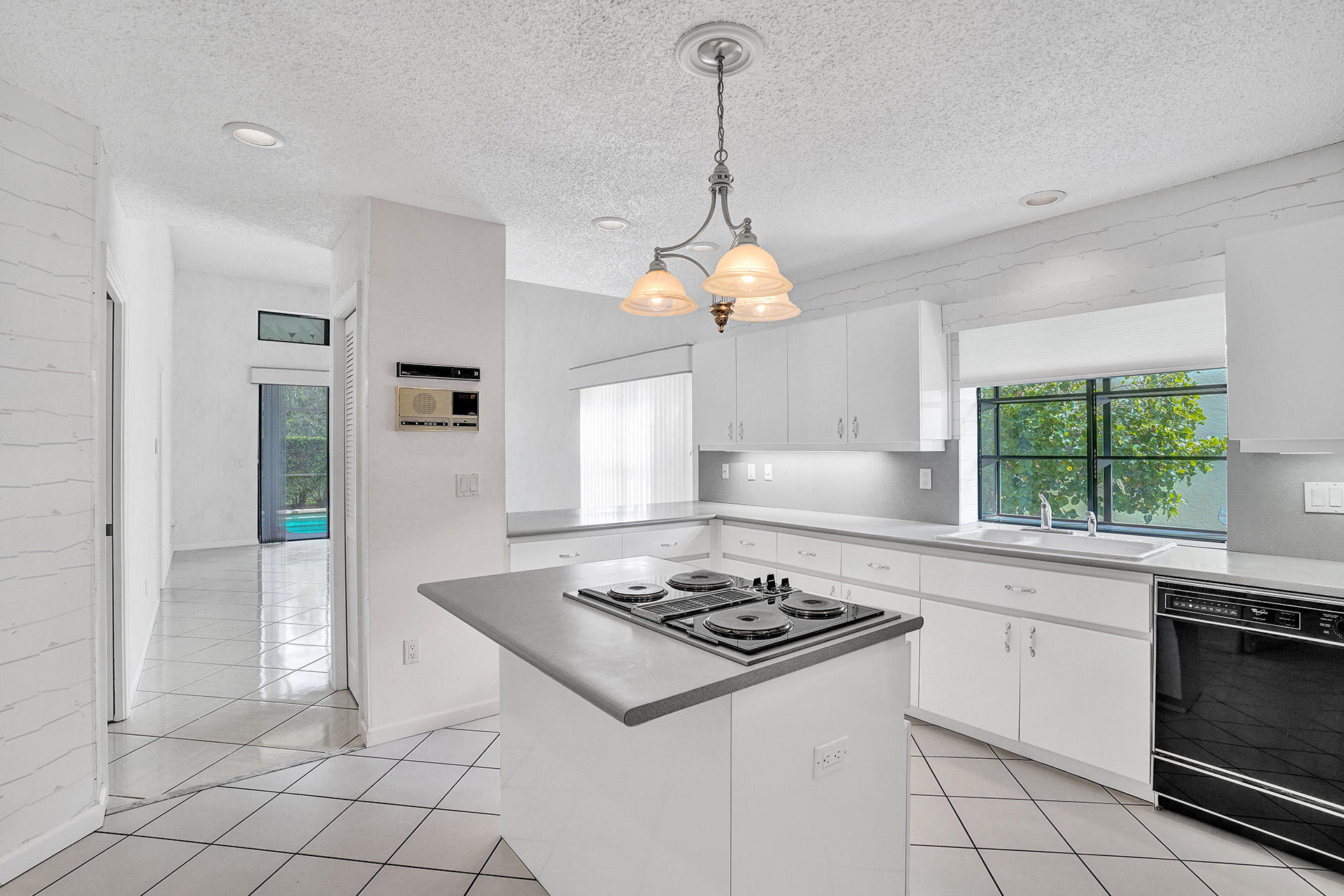 22644 Esplanada Circle Boca Raton, FL 33433 - Photo 38 of 55 DSC05159