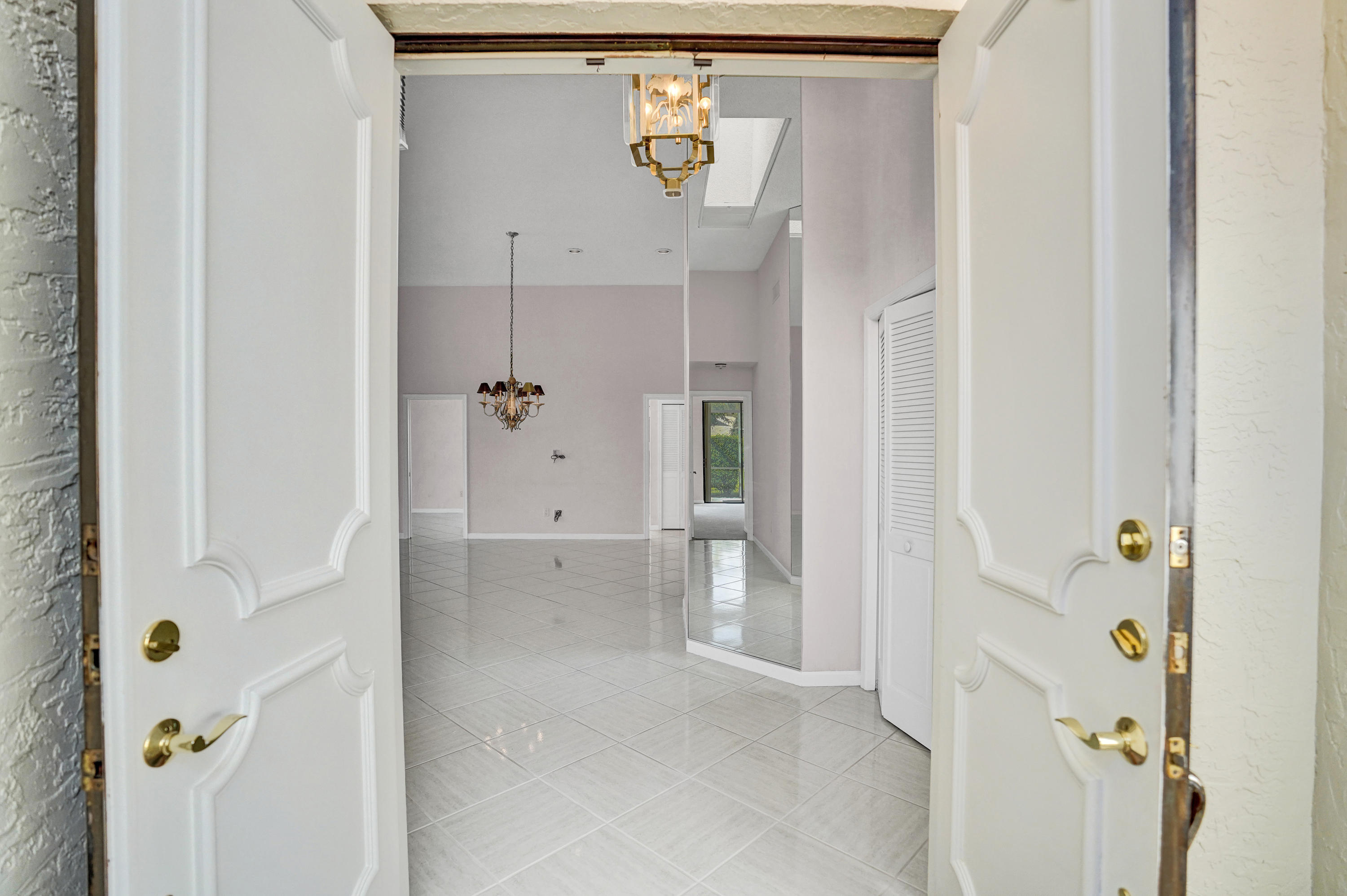 22644 Esplanada Circle Boca Raton, FL 33433 - Photo 8 of 55 DSC05051