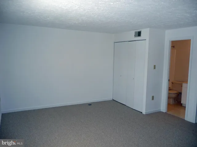 $2,600 | 6022 Independence Way, Alexandria, VA 22312