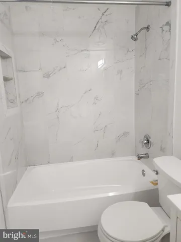 $2,600 | 6022 Independence Way, Alexandria, VA 22312