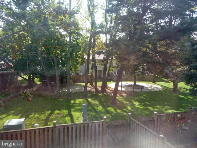 $2,600 | 6022 Independence Way, Alexandria, VA 22312