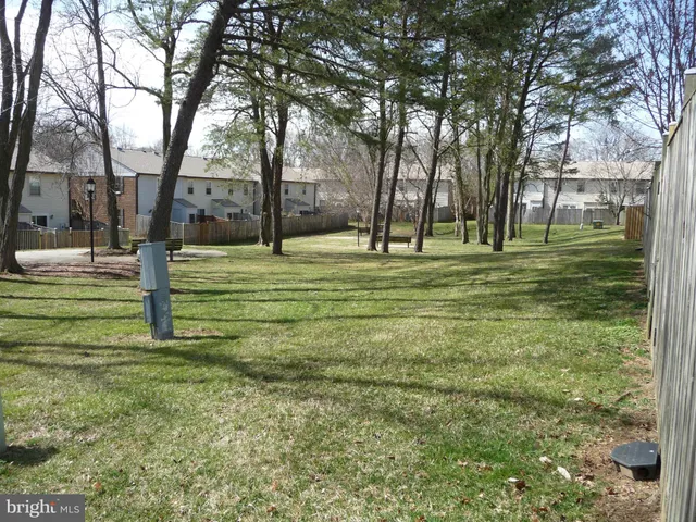 $2,600 | 6022 Independence Way, Alexandria, VA 22312