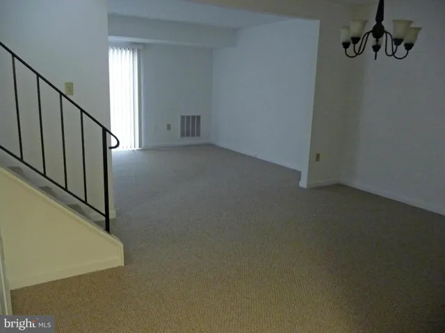 $2,600 | 6022 Independence Way, Alexandria, VA 22312