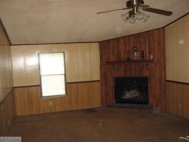 2708 Spies Road Robbins, NC 27325 - Photo 3 of 6 Living Room.
