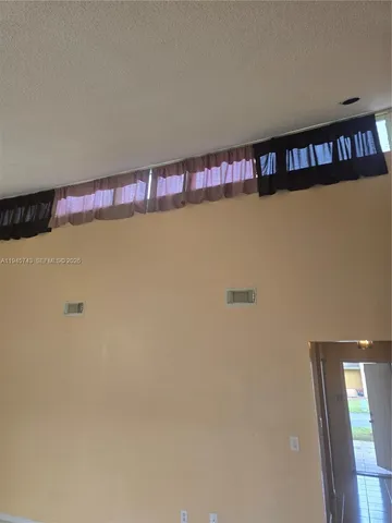 $2,000 | 1322 Sandpiper Boulevard, Unit 1, Homestead, FL 33034