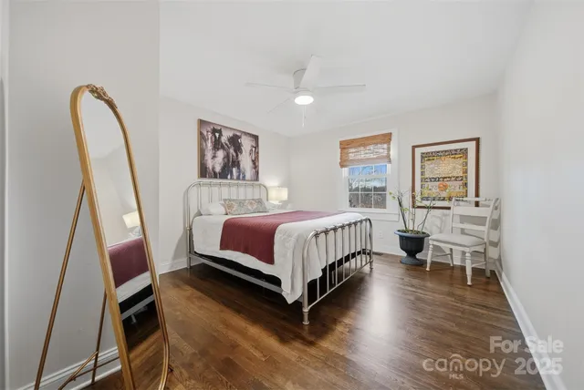 $273,700 | 524 Hibriten Drive Southeast, Lenoir, NC 28645