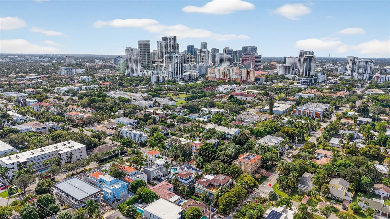 312 Northeast 12th Avenue Fort Lauderdale, FL 33301 - Photo 35 of 39 a view of a city with tall buildings