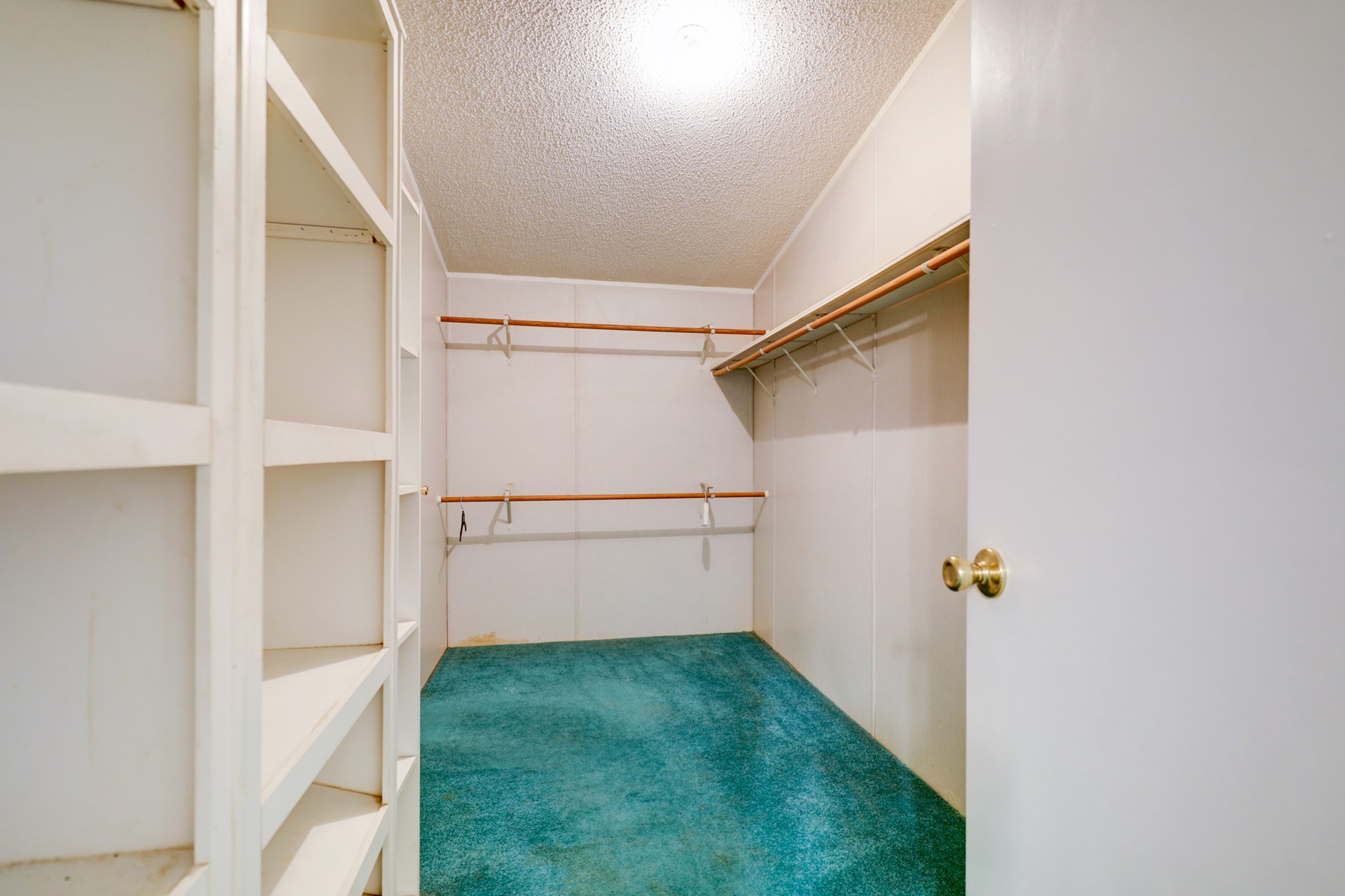 17130 Pugh Lane Conroe, TX 77306 - Photo 18 of 37 Master walk in closet