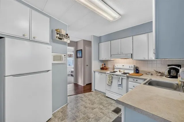 $125,000 | 39115 Ola Avenue, Zephyrhills, FL 33542