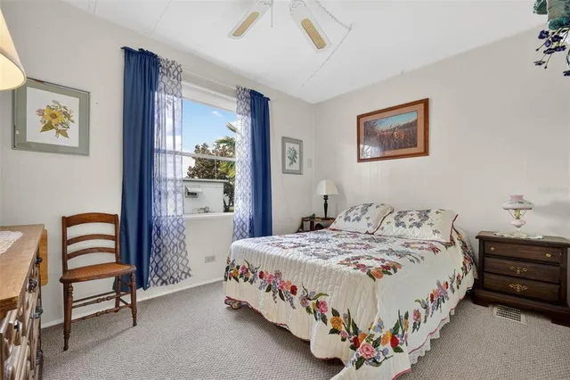 $125,000 | 39115 Ola Avenue, Zephyrhills, FL 33542