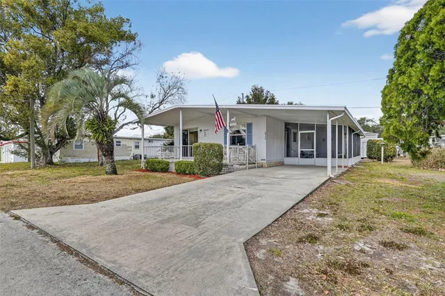 $125,000 | 39115 Ola Avenue, Zephyrhills, FL 33542