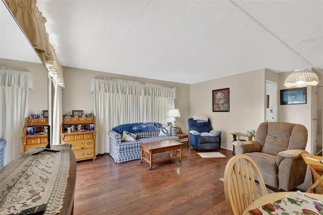 $125,000 | 39115 Ola Avenue, Zephyrhills, FL 33542