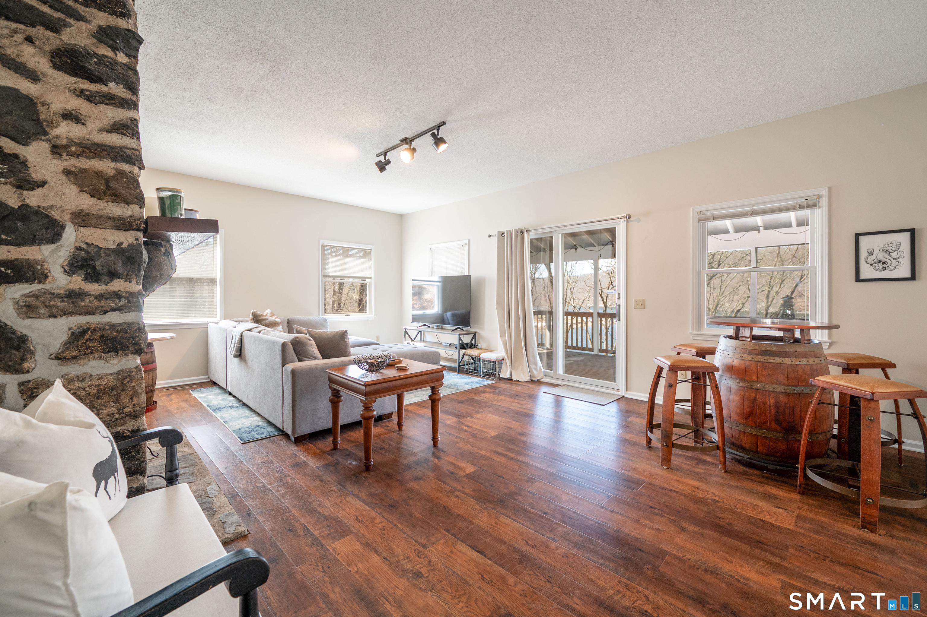 20 Musnug Road Danbury, CT 06811 - Photo 8 of 40