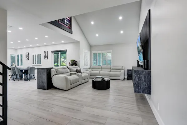 $6,500 | 2800 West Aviary Drive, Cooper City, FL 33026