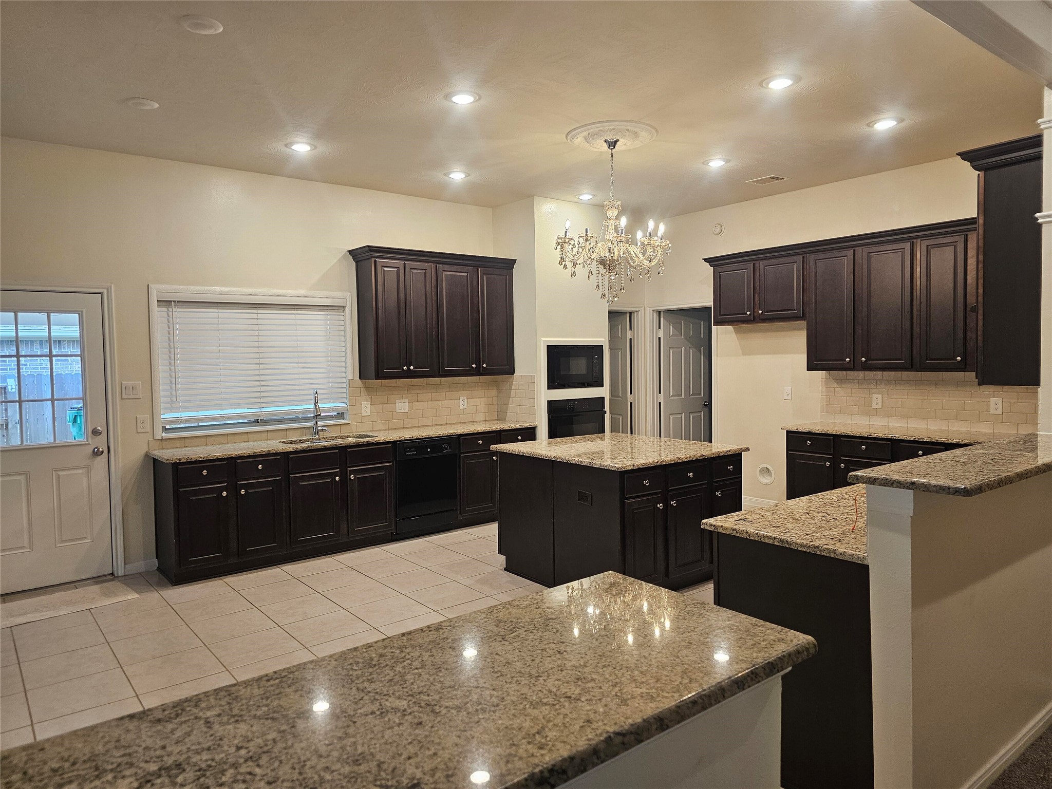 6530 Falcon Ridge Manvel, TX 77578 - Photo 10 of 38