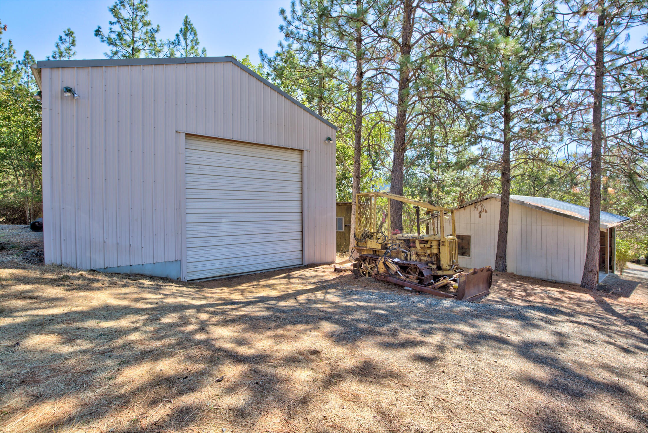 7312 North Applegate Road Grants Pass, OR 97527 - Photo 50 of 81 125A5525_6_7_8_9