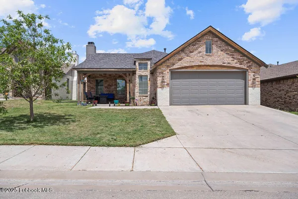 $320,000 | 10305 Avenue X, Lubbock, TX 79423