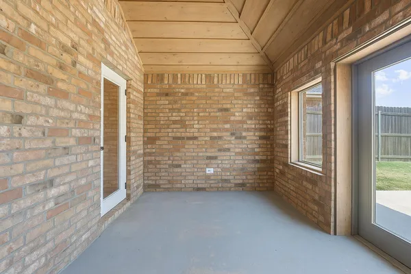 $320,000 | 10305 Avenue X, Lubbock, TX 79423