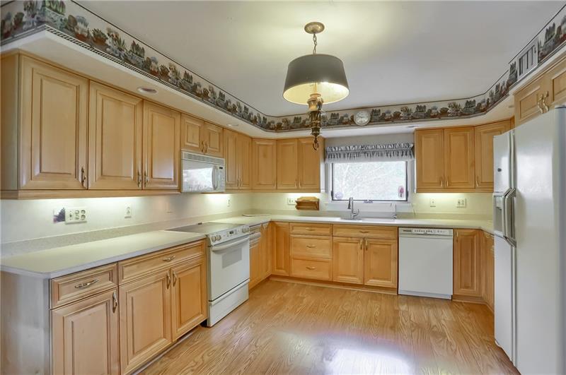 605 Scott Ridge Road Harmony, PA 16037 - Photo 8 of 25