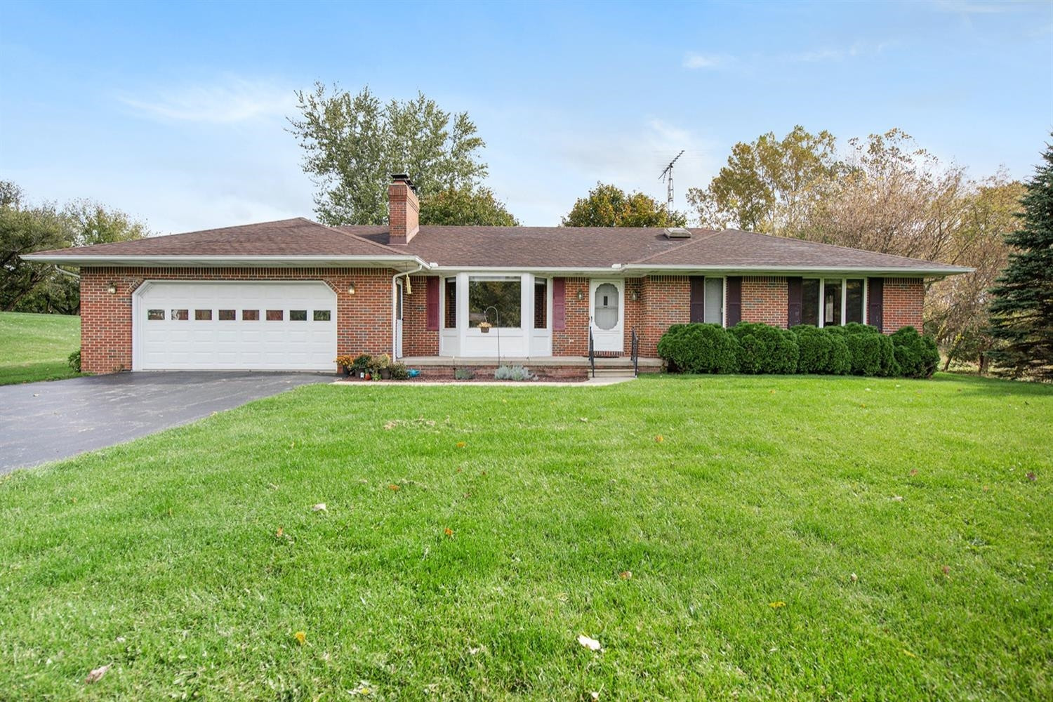 1140 North Freer Road Chelsea, MI 48118 - Photo 1 of 30 Photo 1