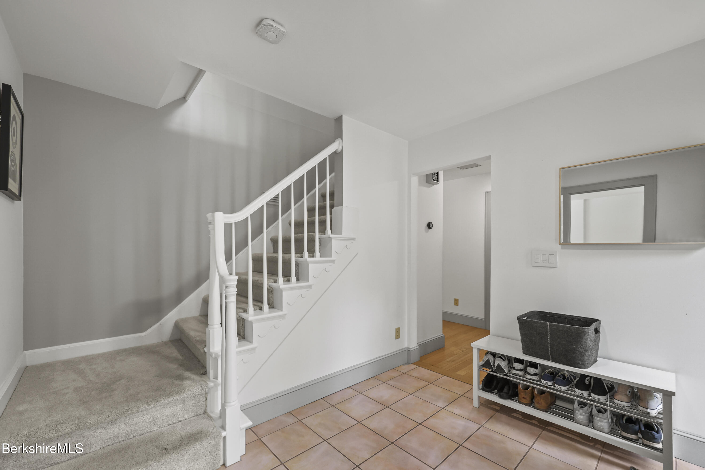 888 Hancock Road Williamstown, MA 01267 - Photo 7 of 78 35 Foyer