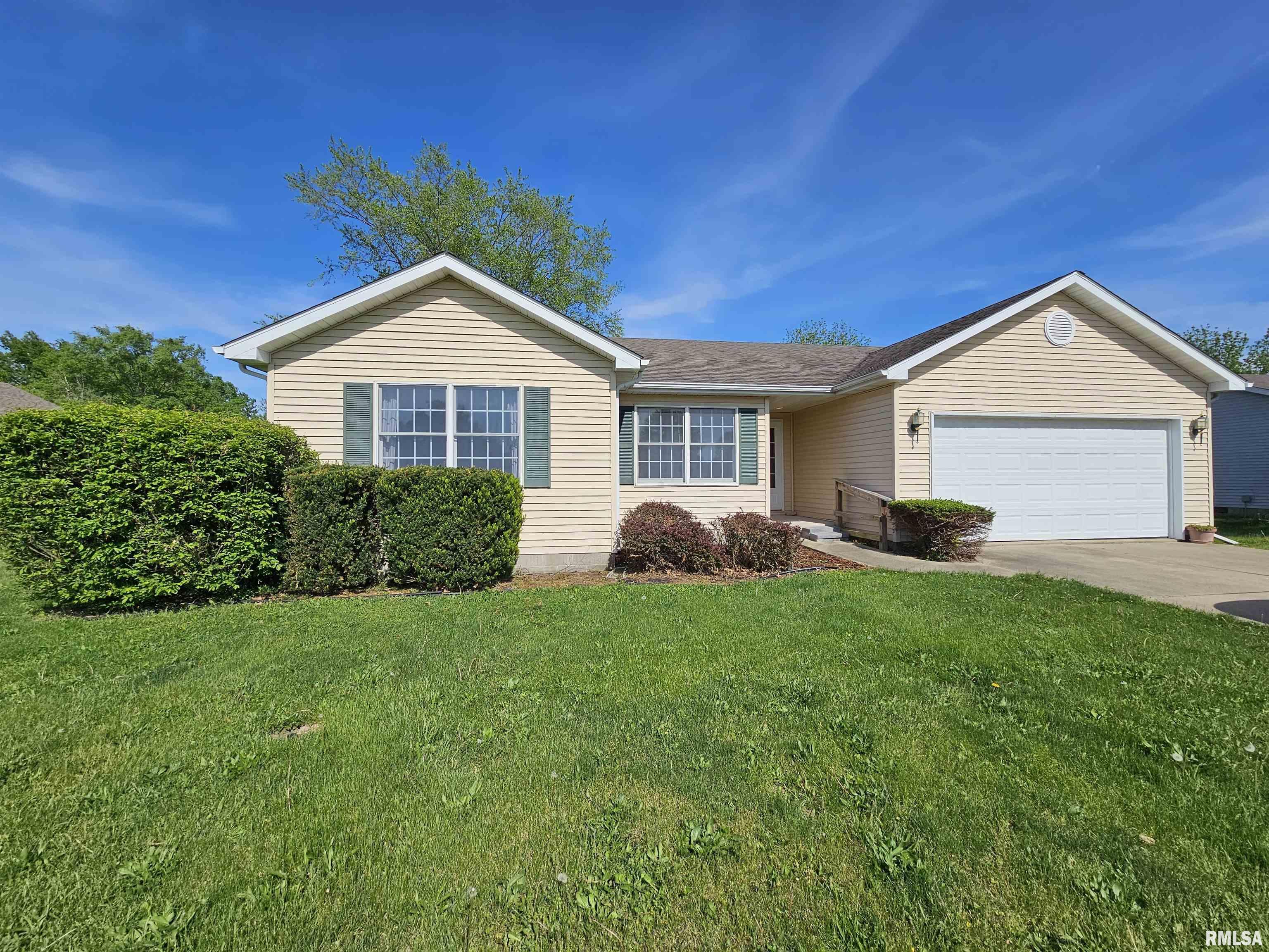 506 Bitterroot Drive Athens, IL 62613 - Photo 1 of 23 Gallery Image 1