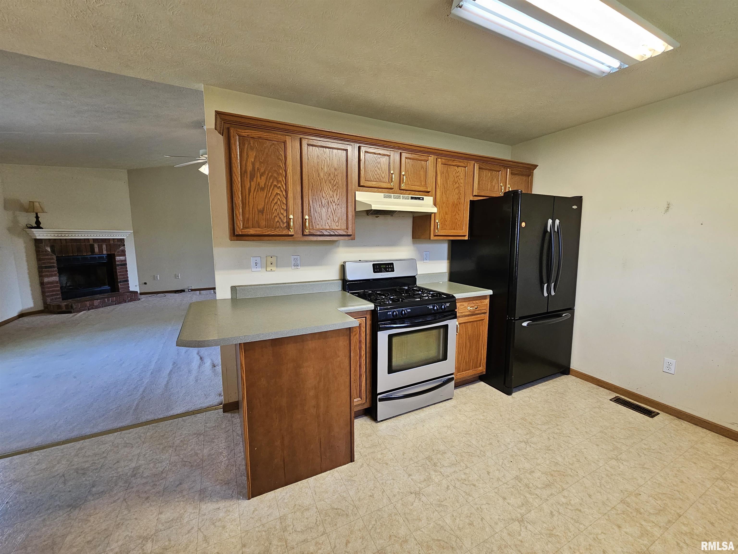 506 Bitterroot Drive Athens, IL 62613 - Photo 8 of 23 Gallery Image 8
