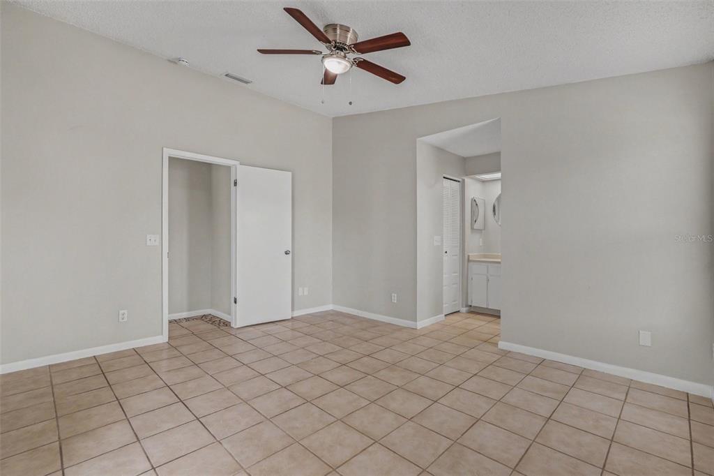 8434 Sun Drive Port Richey, FL 34668 - Photo 10 of 17