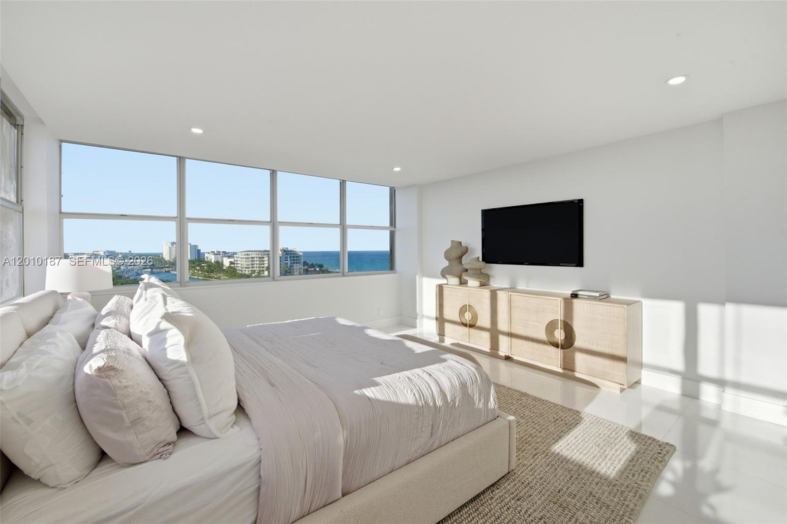 1180 South Ocean Boulevard, Unit 12F Boca Raton, FL 33432 - Photo 13 of 28