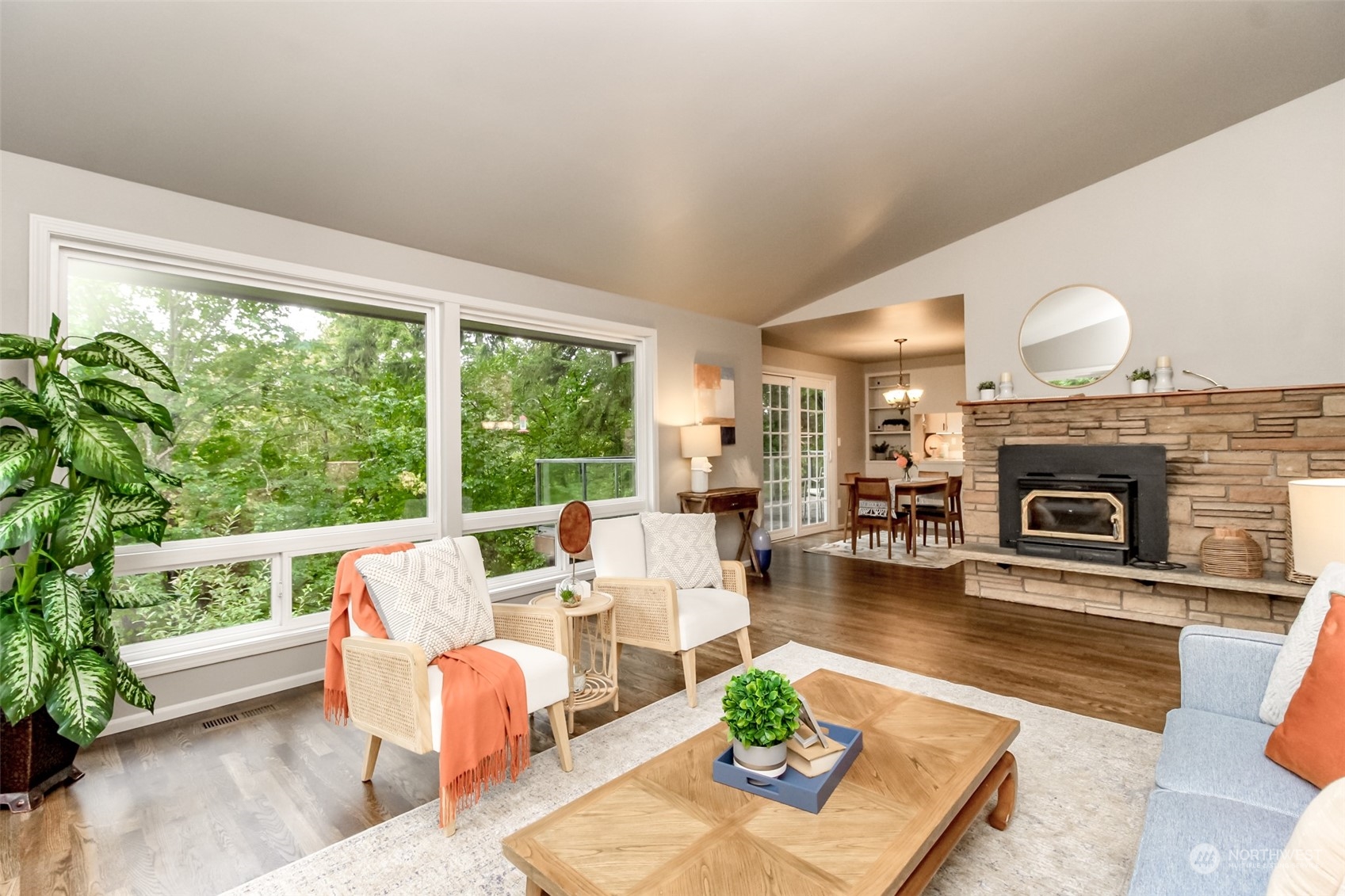 21818 196th Avenue Southeast Renton, WA 98058 - Photo 5 of 39 Gallery Image 5