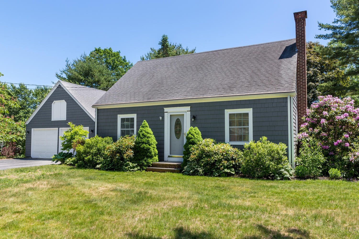 4 Meadowview Road Cumberland, ME 04021 - Photo 4 of 45 4 Meadowview Rd Cumberland ME-large-003-