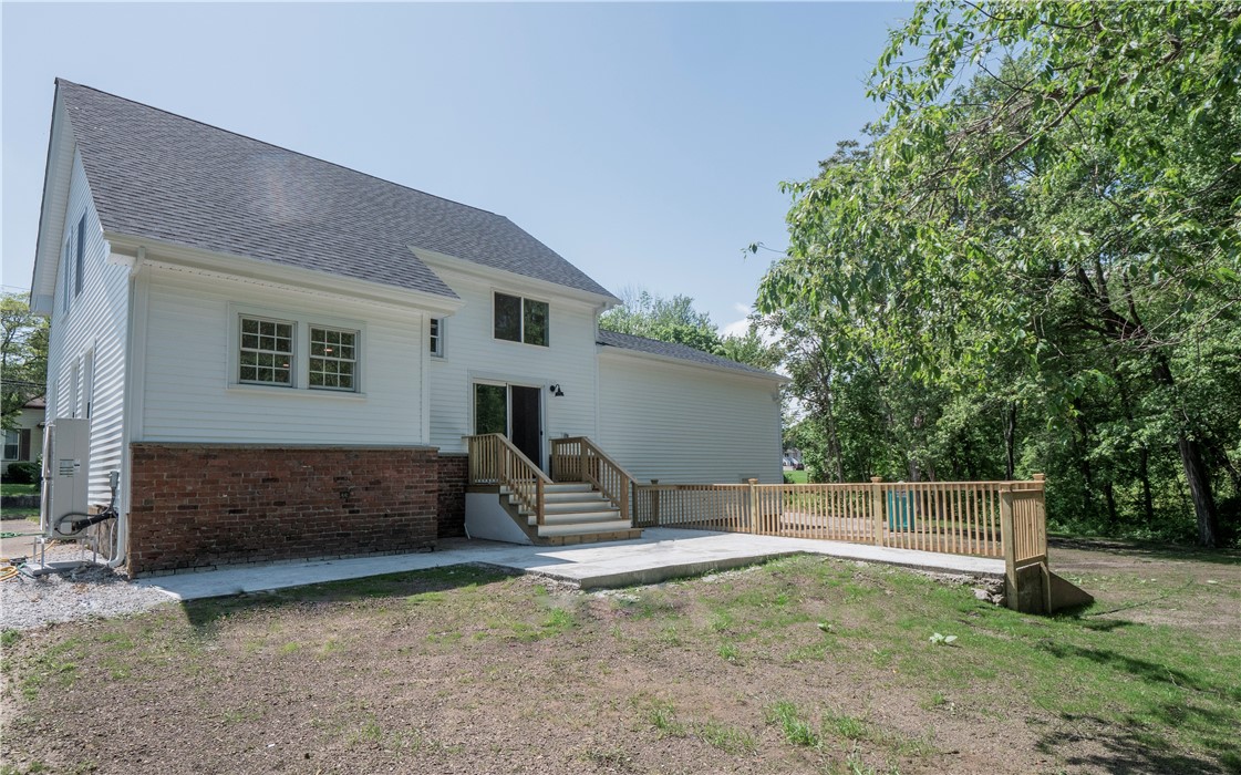 95 Boston Street Coventry, RI 02816 - Photo 5 of 48 Gallery Image 5