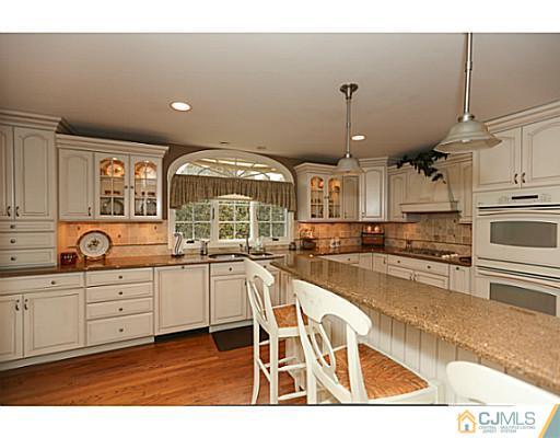 235 B Street Middlesex, NJ 08846 - Photo 8 of 25 Gallery Image 8