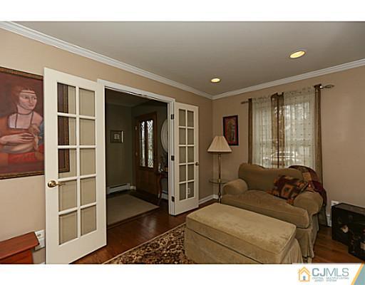 235 B Street Middlesex, NJ 08846 - Photo 10 of 25 Gallery Image 10