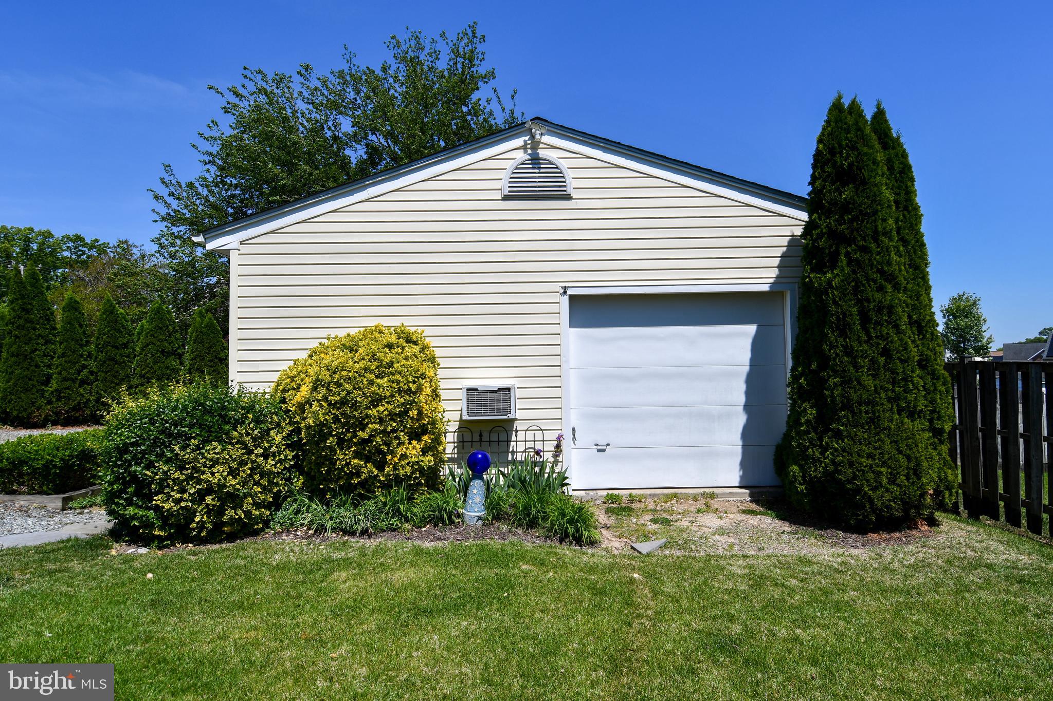 7011 Old Sandy Spring Road Laurel, MD 20707 - Photo 32 of 39 768 SQFT Detached Garage