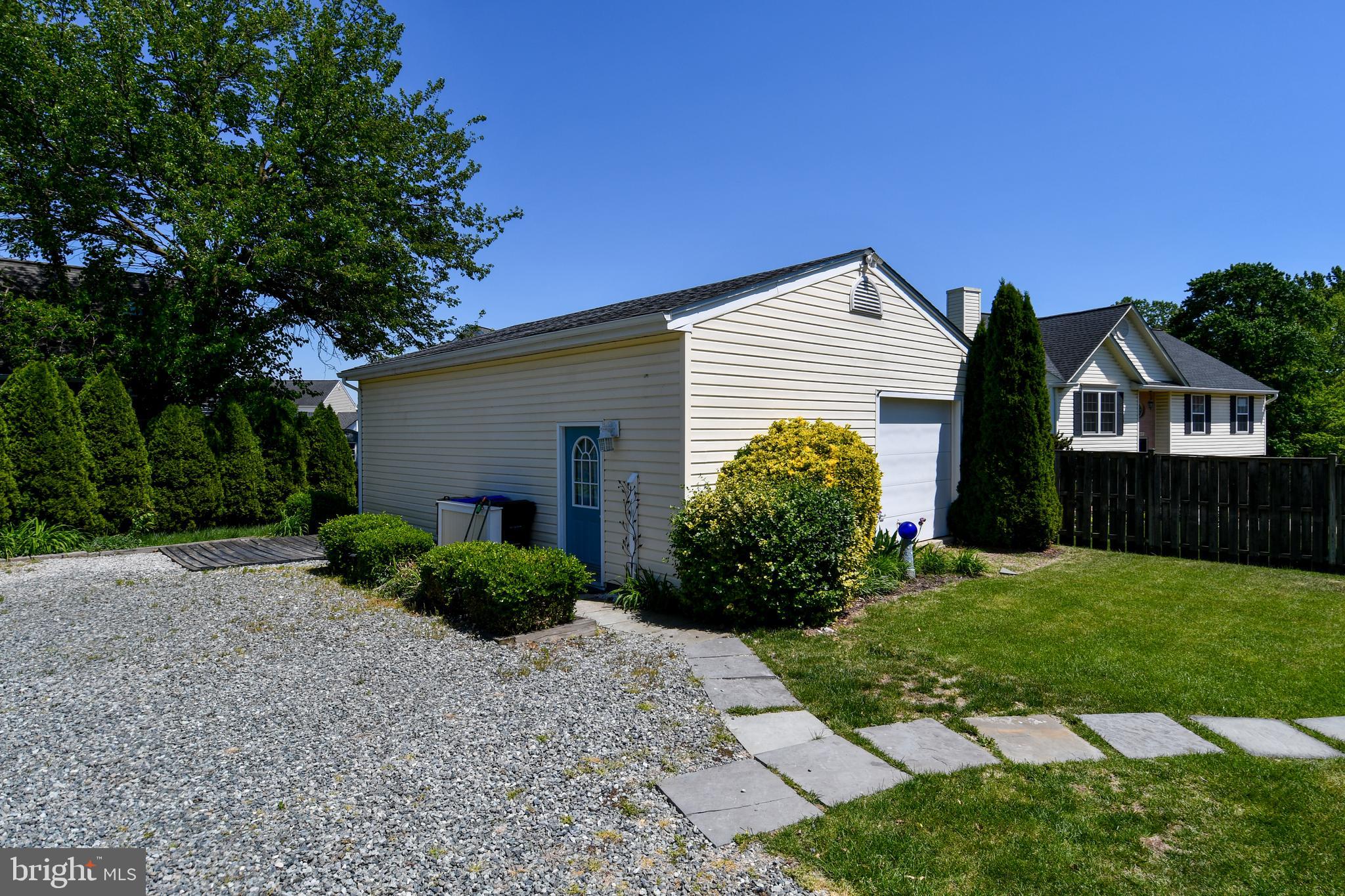 7011 Old Sandy Spring Road Laurel, MD 20707 - Photo 33 of 39 768 SQFT Detached Garage