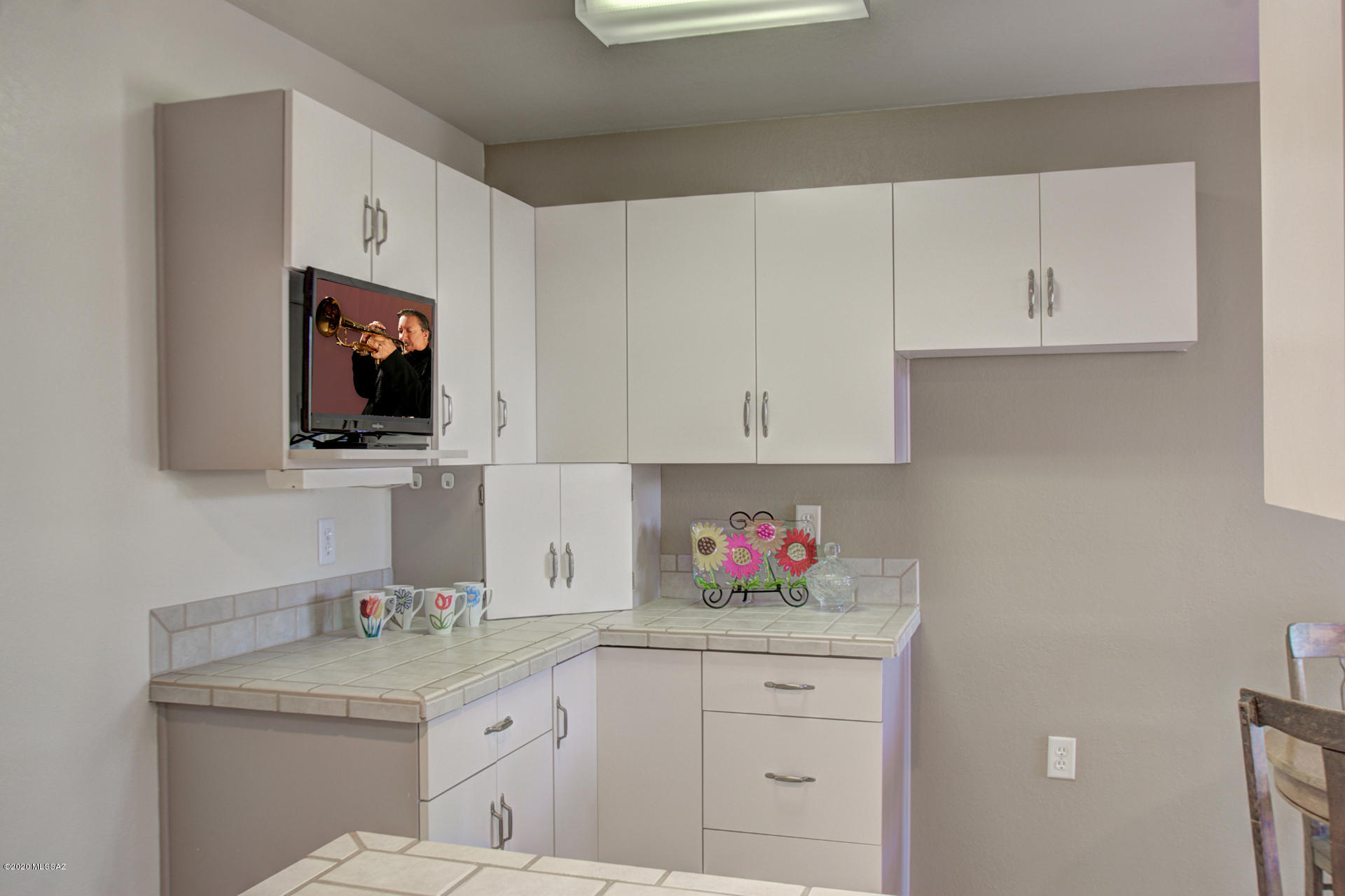 1408 North Rio-Aros Green Valley, AZ 85614 - Photo 11 of 27