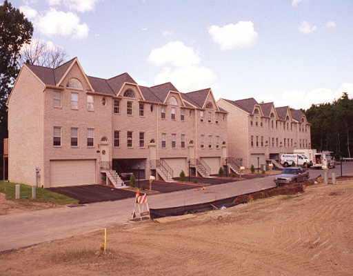 Lt3 D Kennedy Wd McKees Rocks, PA 15136 - Photo 1 of 1 Gallery Image 1